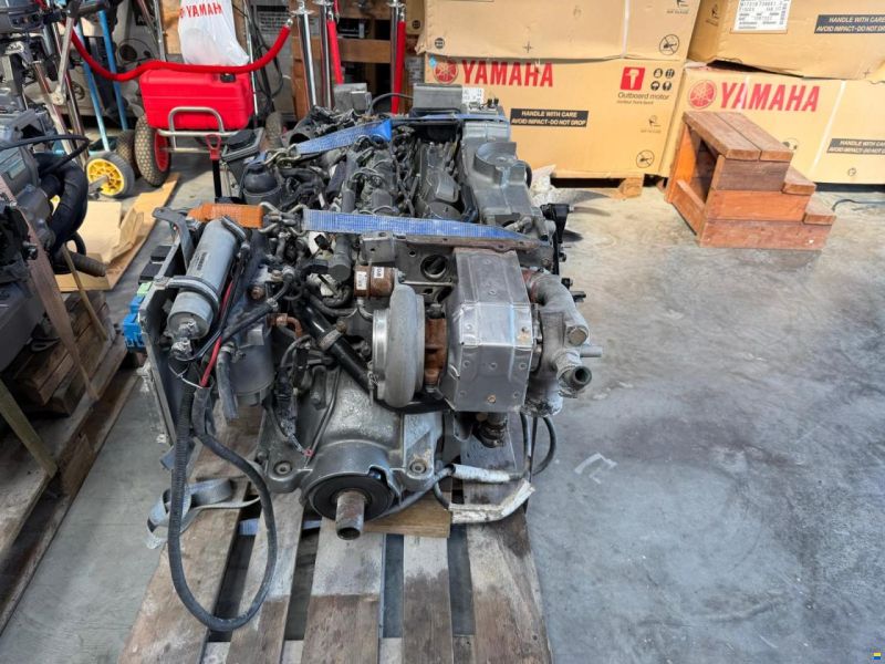 Yanmar 2x Yanmar 6BY220Z diesel