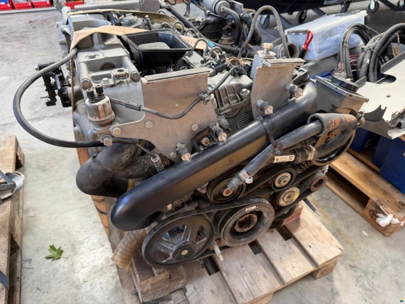 Yanmar 2x Yanmar 6BY220Z diesel