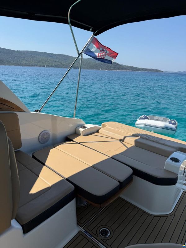 Sea Ray Sundancer 265