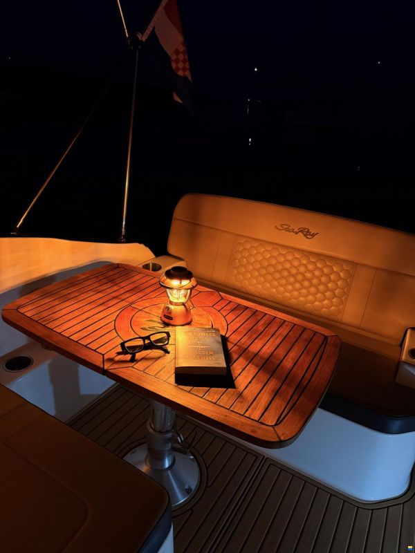 Sea Ray Sundancer 265