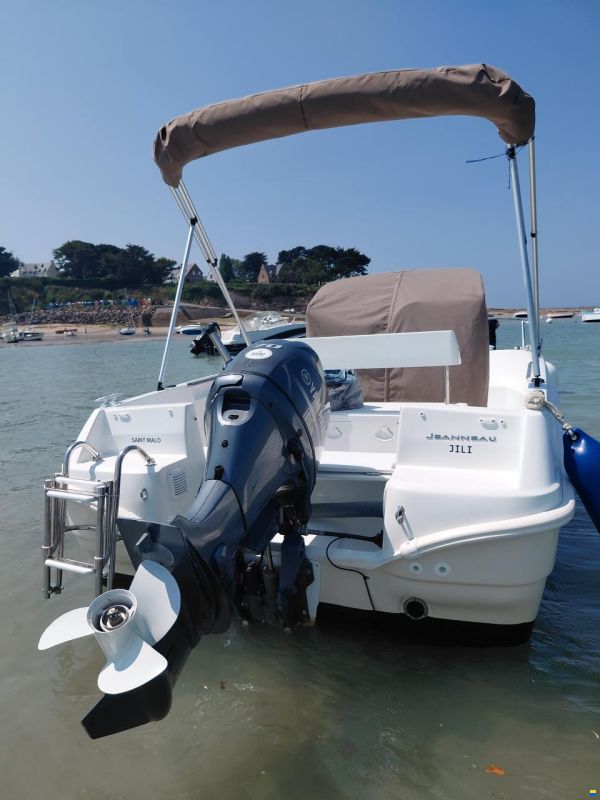Jeanneau Cap Camarat 5.1 CC Style