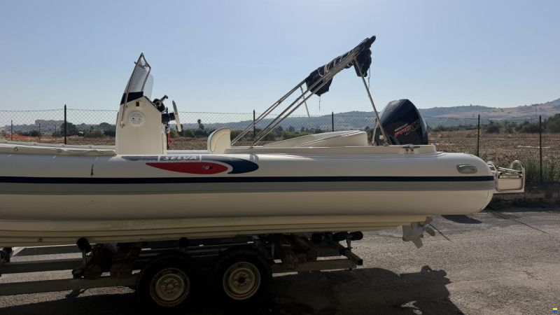 Selva D800 Mercury V8 Racing 300
