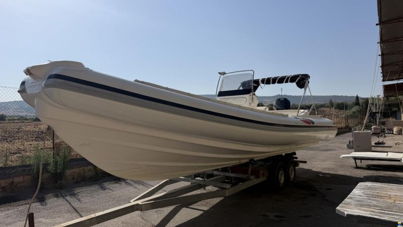 Selva D800 Mercury V8 Racing 300