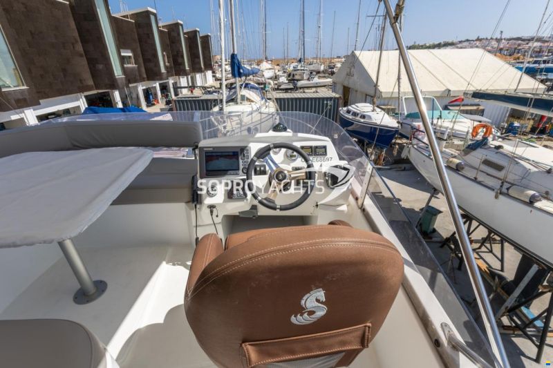Beneteau Antares 42