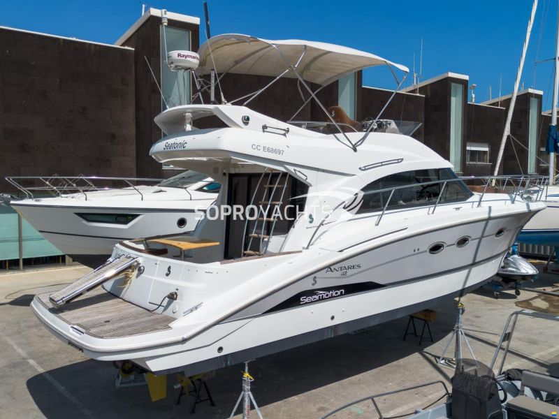 Beneteau Antares 42
