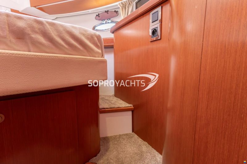Beneteau Antares 42
