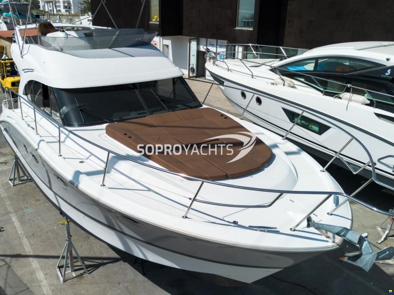 Beneteau Antares 42