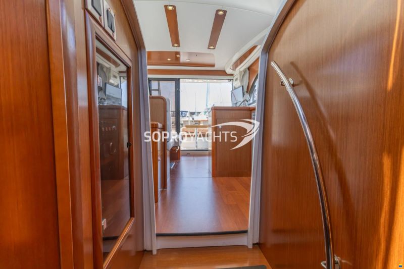Beneteau Antares 42