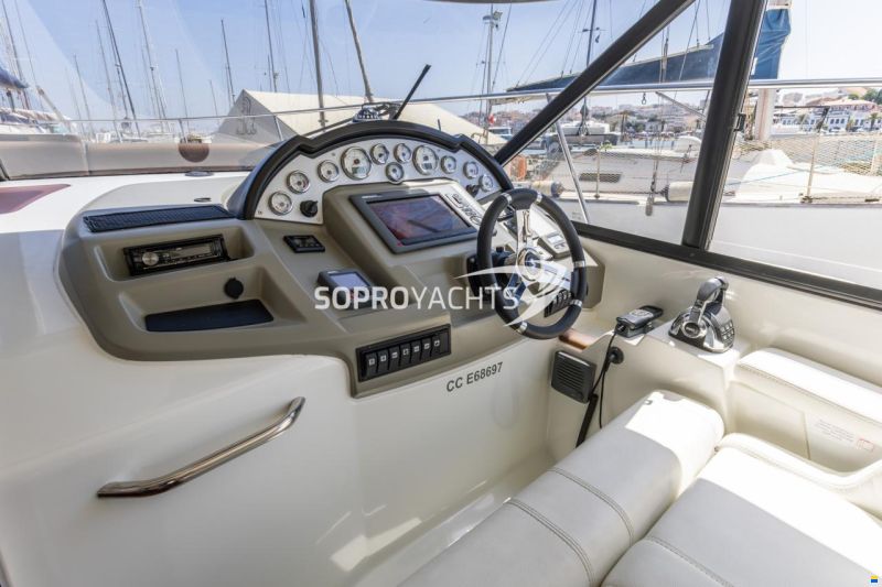 Beneteau Antares 42
