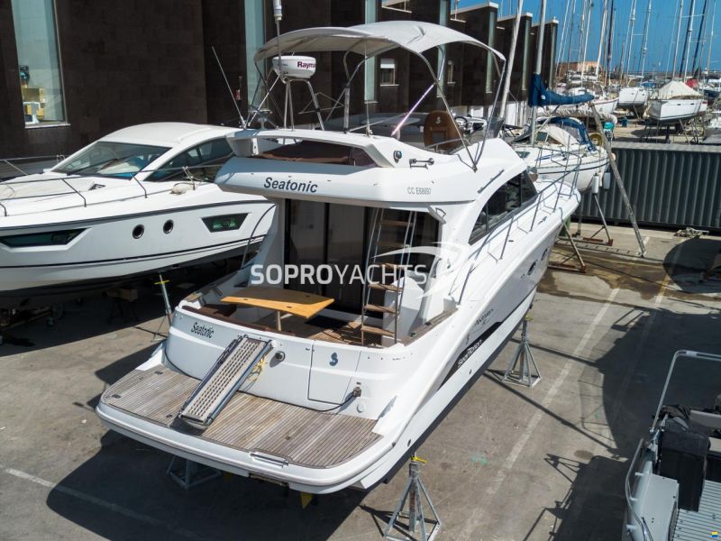 Beneteau Antares 42