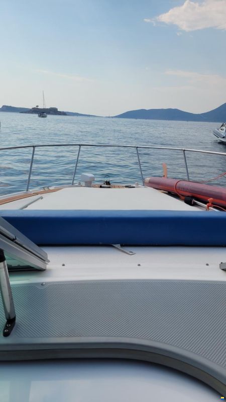 Bayliner 325S
