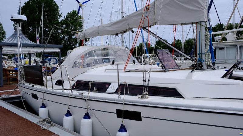 Hanse 350