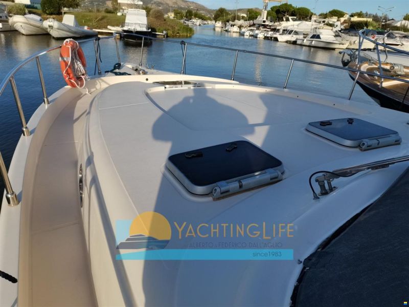Cayman 43 WA