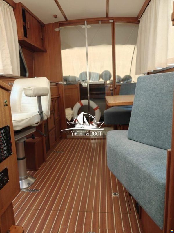 Aquilla 900 Traveller