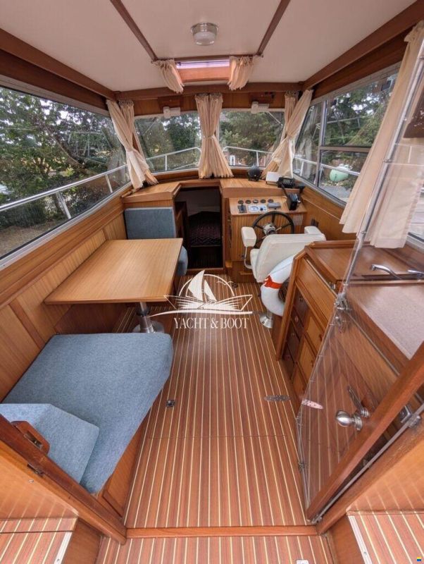 Aquilla 900 Traveller