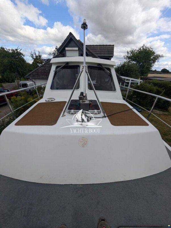 Aquilla 900 Traveller