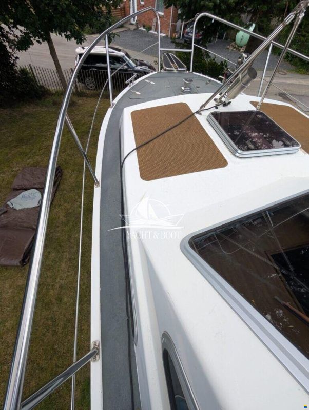 Aquilla 900 Traveller