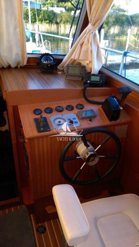 Aquilla 900 Traveller