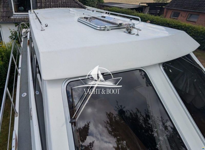 Aquilla 900 Traveller