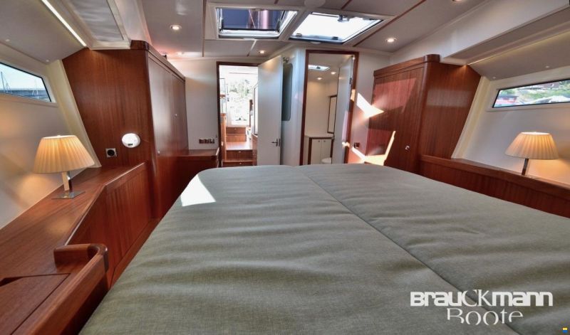 Ridas Yacht/Estland Heyman 42 Decksalon