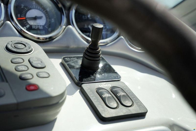 Crownline 315 SCR