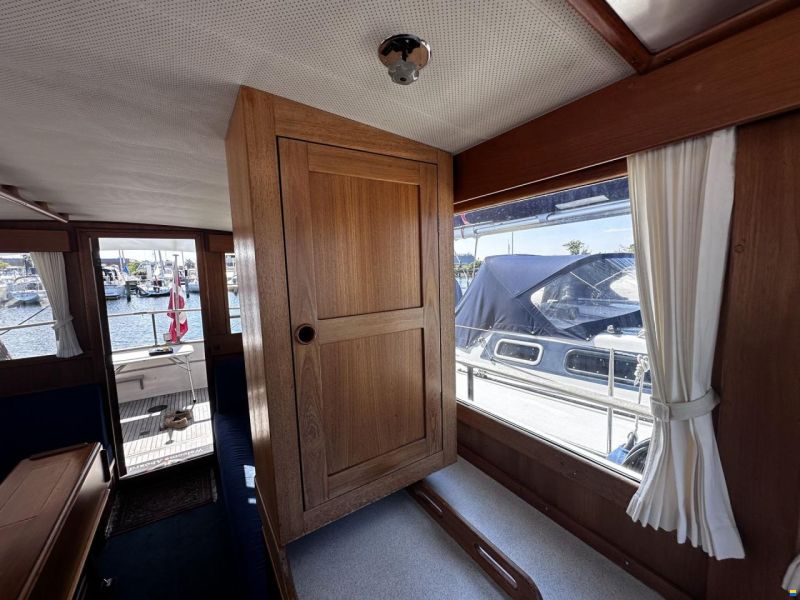 Grand Banks 32