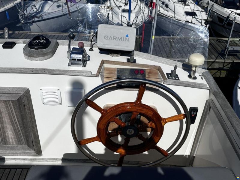 Grand Banks 32