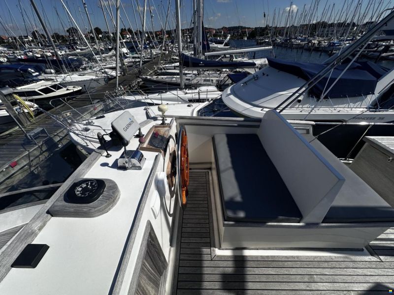 Grand Banks 32