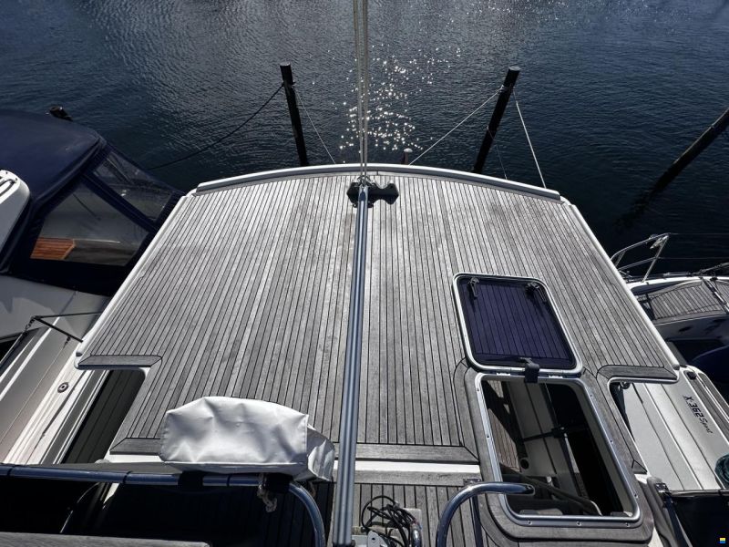 Grand Banks 32