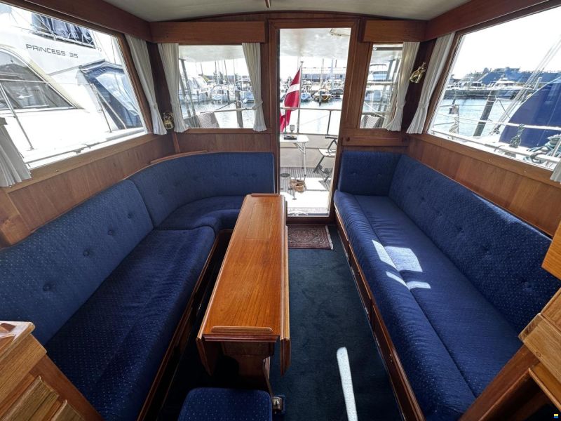 Grand Banks 32