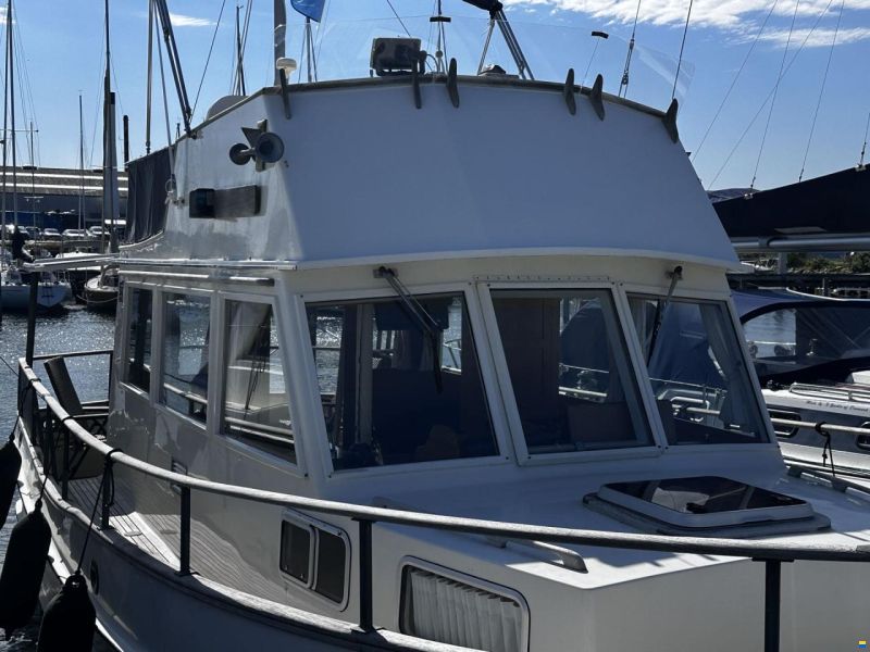 Grand Banks 32