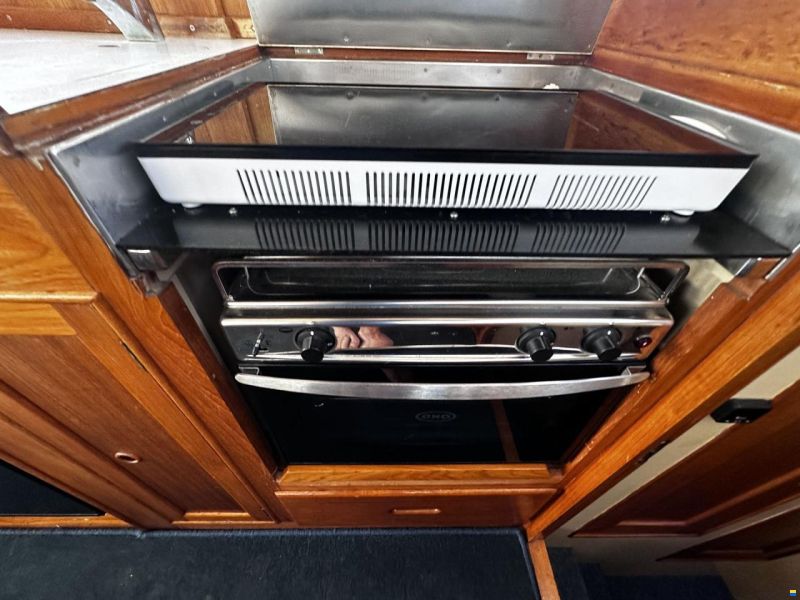 Grand Banks 32