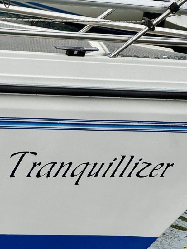 Bavaria 890