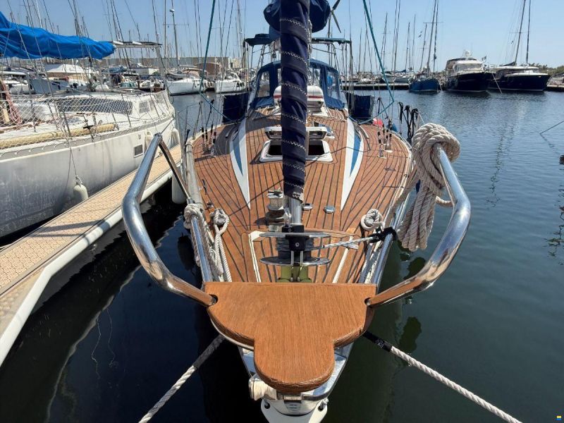 Grand Soleil 35