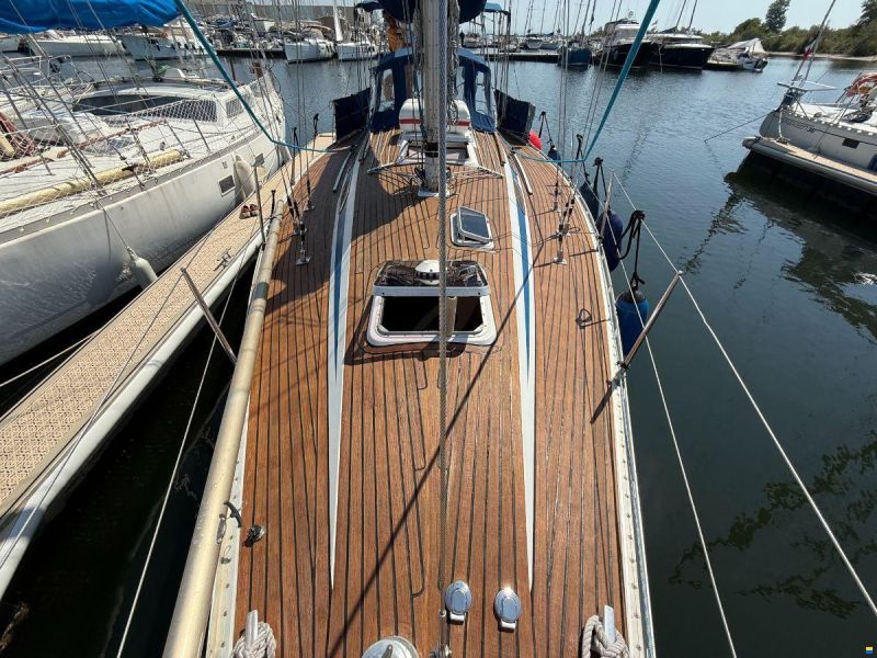 Grand Soleil 35