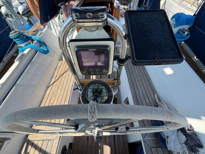 Grand Soleil 35