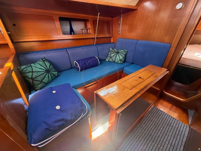 Grand Soleil 35