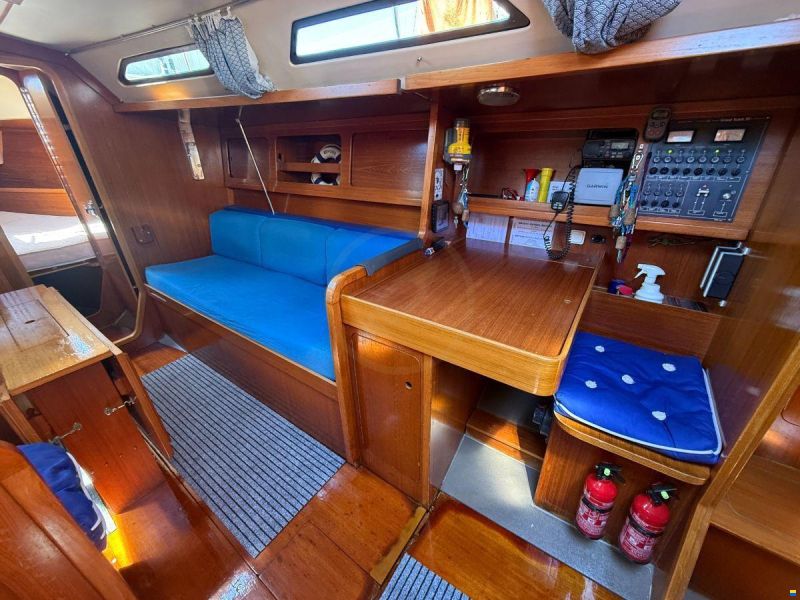 Grand Soleil 35