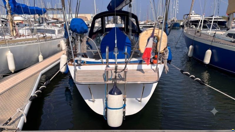Grand Soleil 35