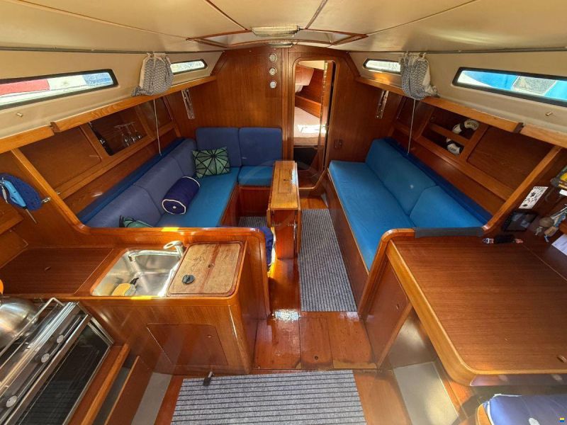 Grand Soleil 35