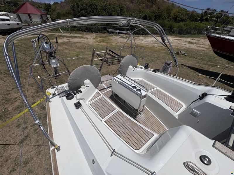 Jeanneau 349