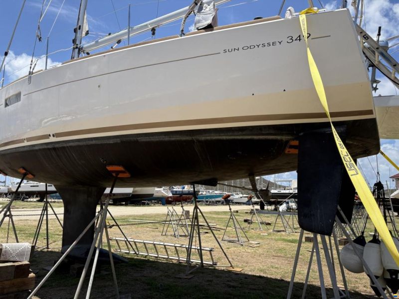 Jeanneau 349
