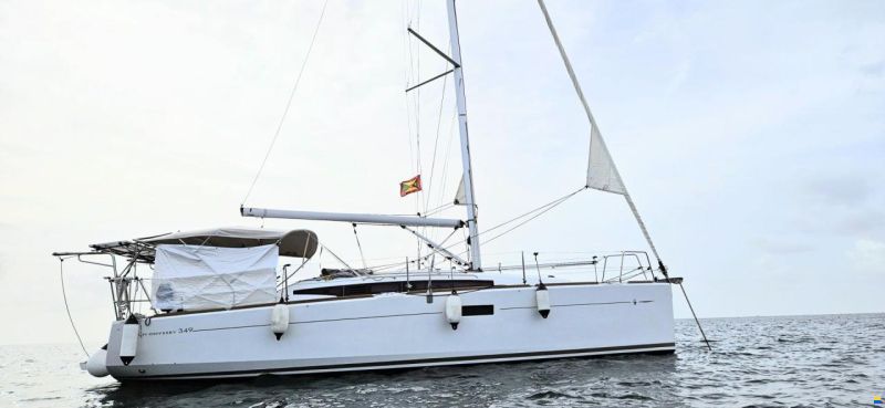 Jeanneau 349