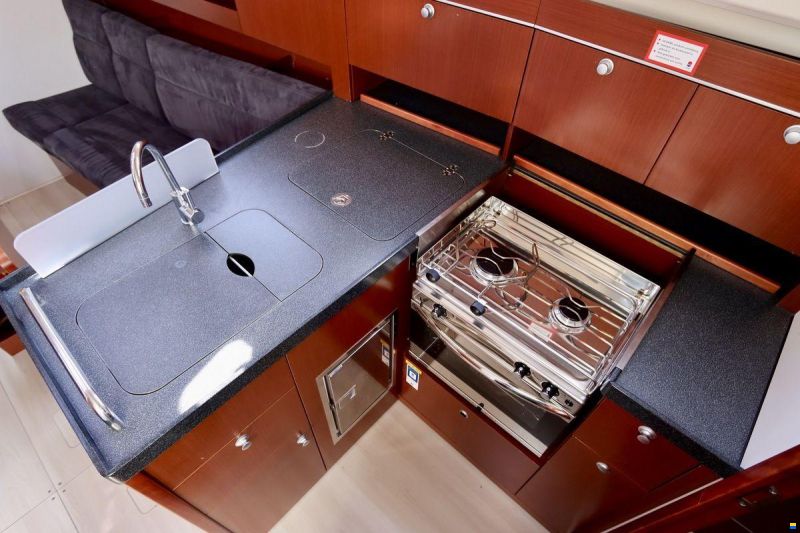 Hanse 345