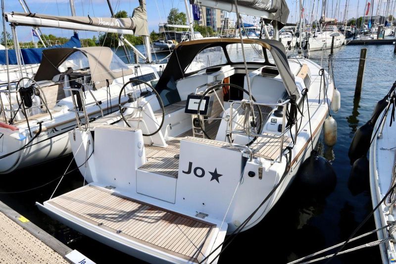 Hanse 345