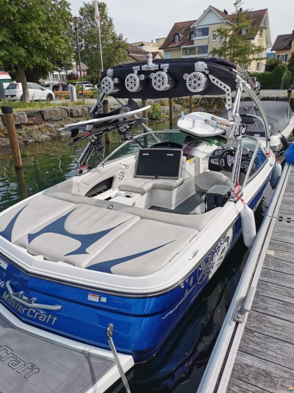 MasterCraft X2