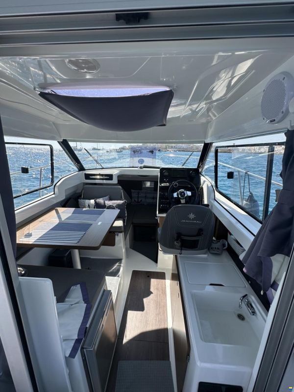 Jeanneau Merry Fisher 695