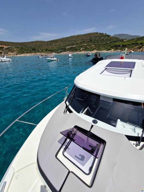 Jeanneau Merry Fisher 695