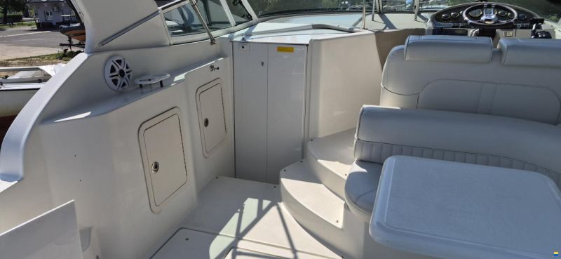 Cruisers 2870 Express