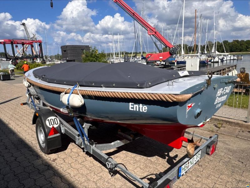 Tuckerboot